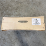 Démonstration de l'utilisation du produit Plateau Bois 60x40 C70 H120 poignées dans la vie de tout les jours