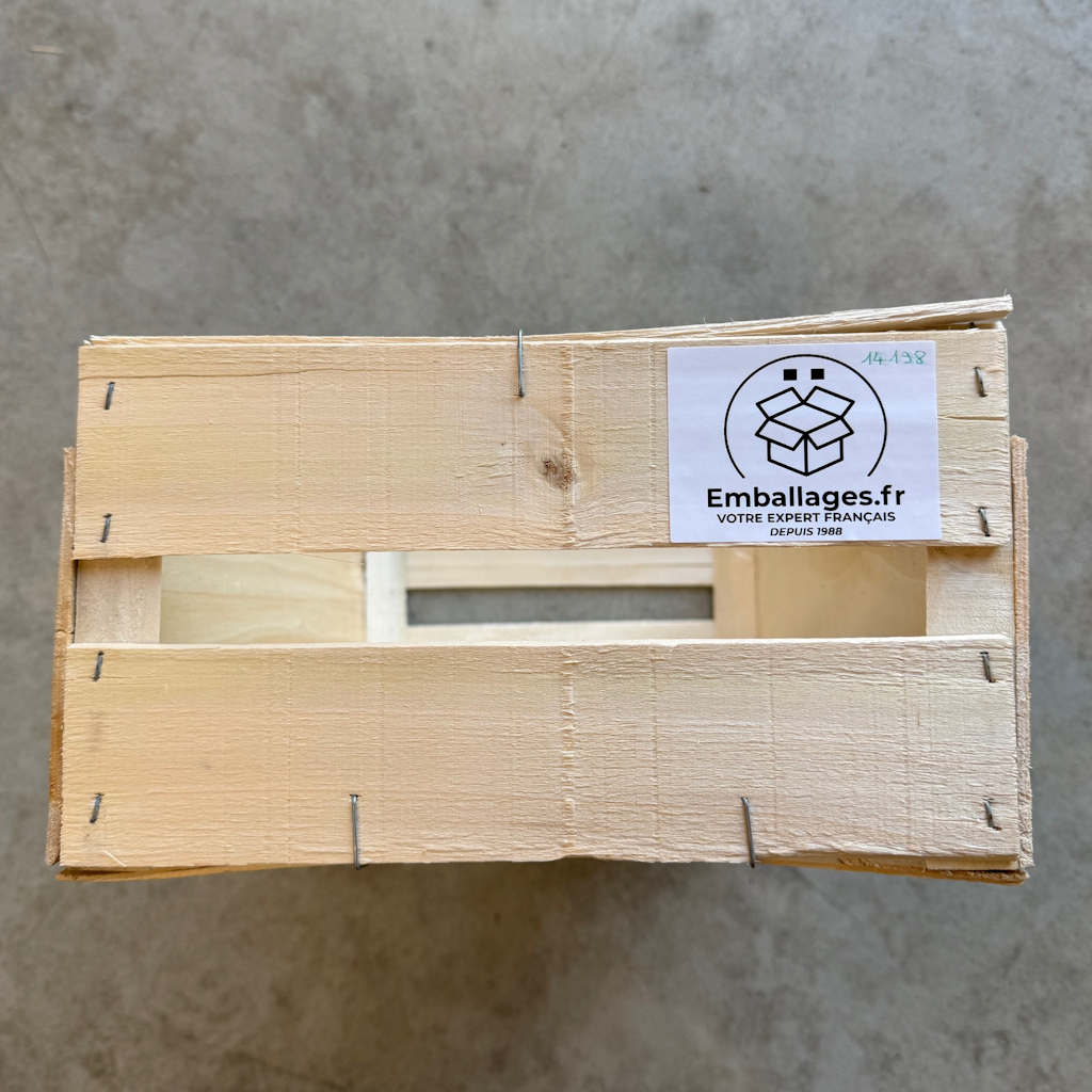 Démonstration de l'utilisation du produit Plateau Bois 50x30 C135 H160 Baby PP dans la vie de tout les jours