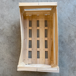 Démonstration de l'utilisation du produit Plateau Bois 50x30 C165 H200 sur fond neutre