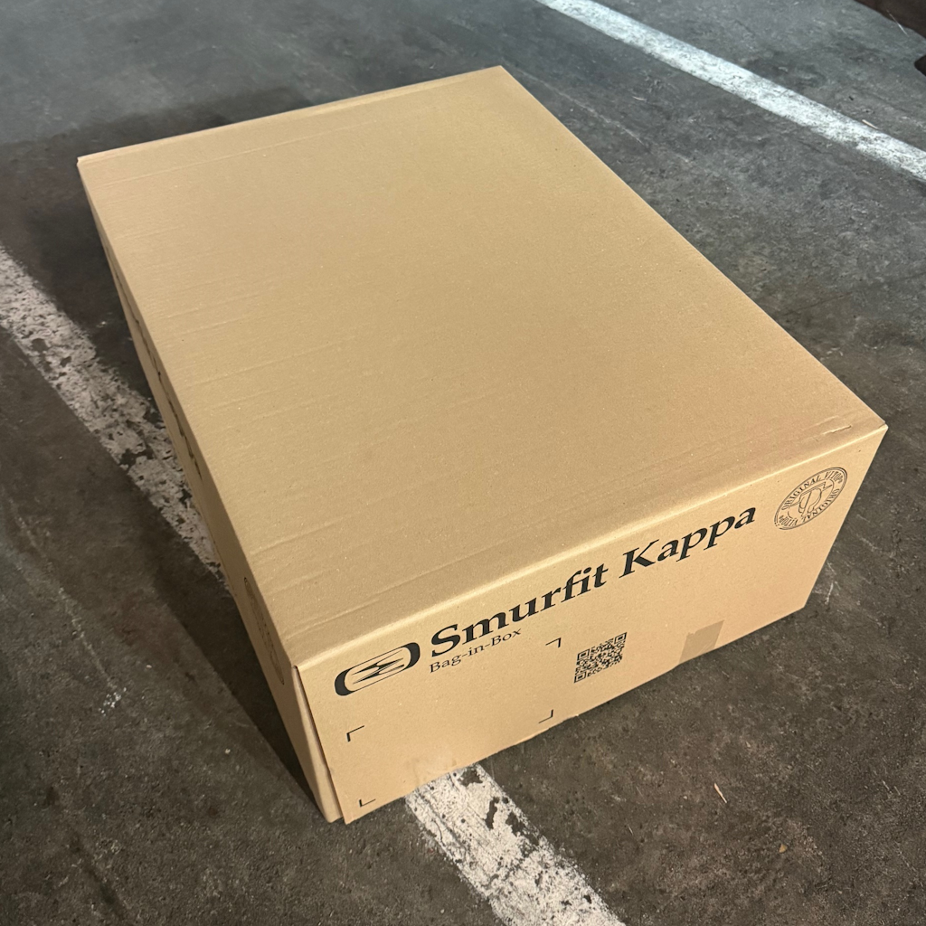 Démonstration de l'utilisation du produit Poche Transparente 3L EVOH-VT Robinet coin sur fond neutre