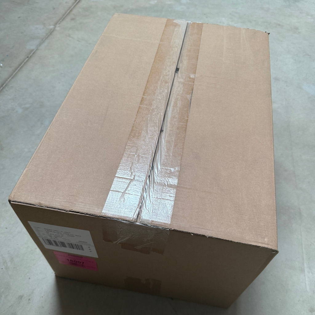 Présentation du colisage reçu pour le produit Sac Papier Fenêtre Filet Ecru 1,5kg / 2kg