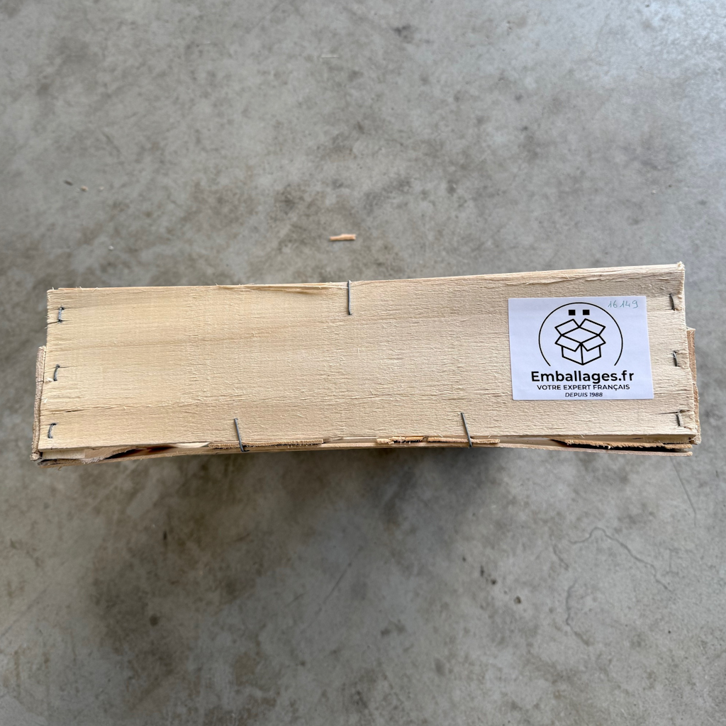 Démonstration de l'utilisation du produit Plateau Bois 60x40 C68 H100 dans la vie de tout les jours