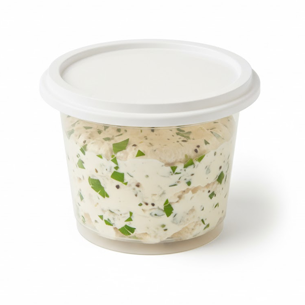 Démonstration de l'utilisation du produit Ensemble Pot PP Cristal + Couvercle Blanc 25cl sur fond neutre