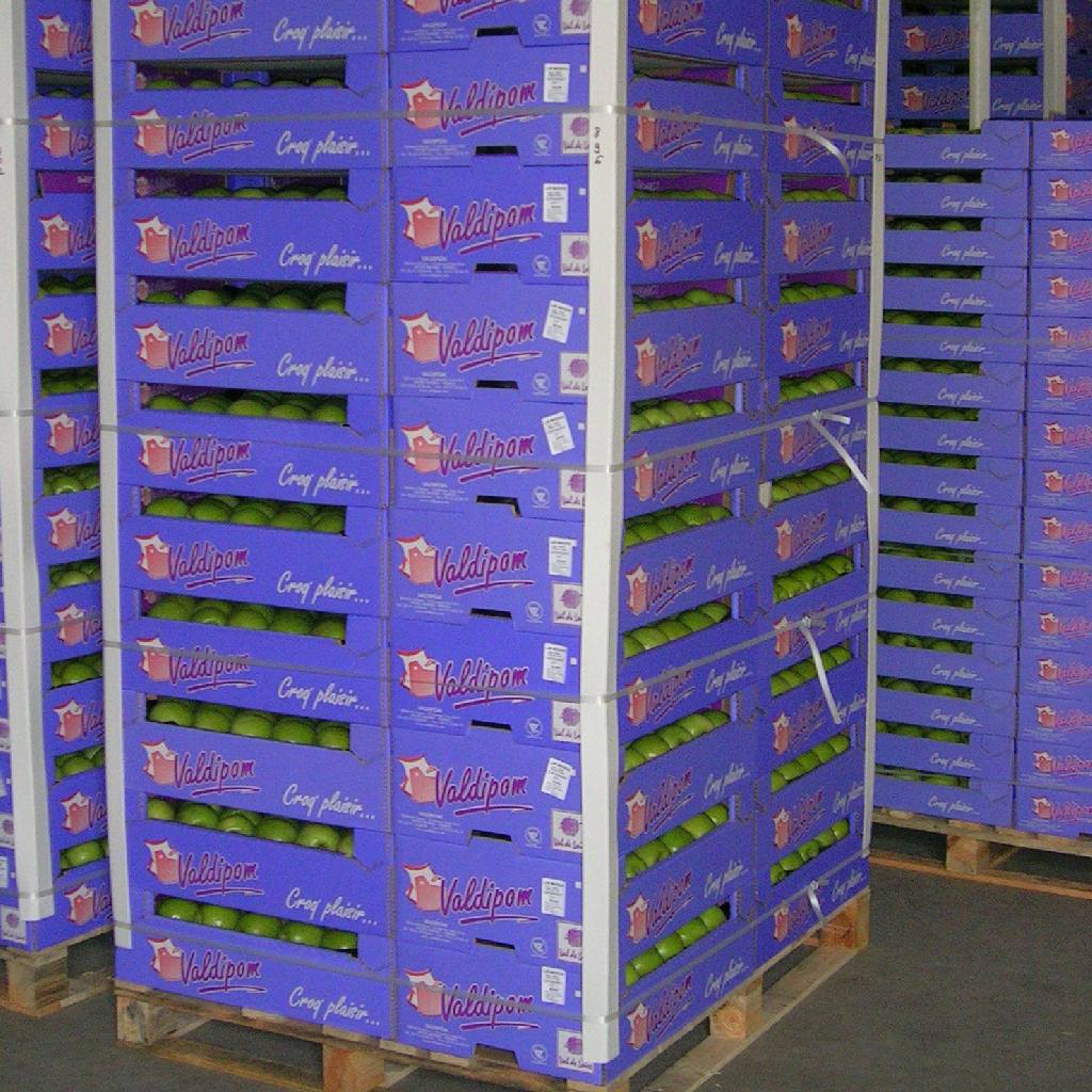 Démonstration de l'utilisation du produit Feuillard 12x0.65 Blanc Auto Diam. 406mm sur fond neutre