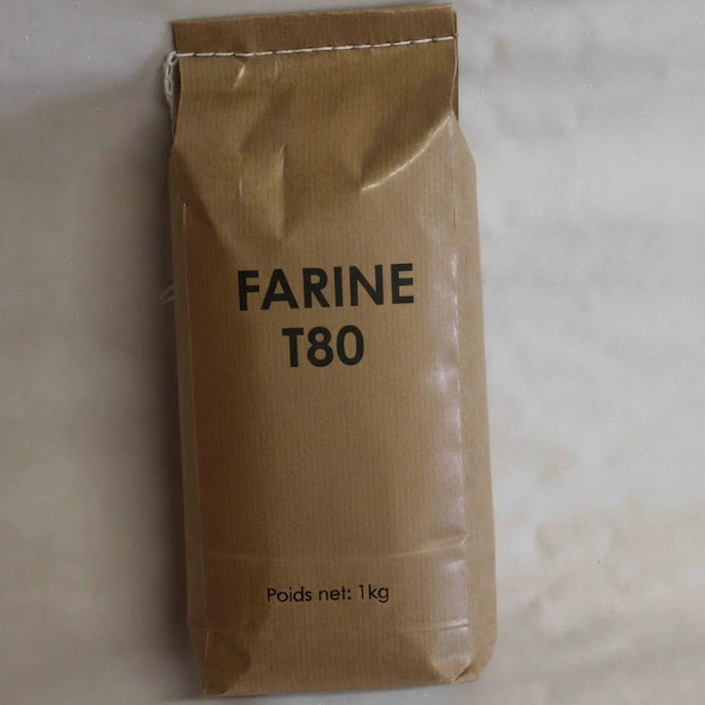 Démonstration de l'utilisation du produit Sac SOS Kraft Brun sans fenêtre (1kg) sur fond neutre