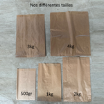 Présentation des différents sacs papier kraft, il y a le sac 500 gr, le 1 kg, le 2 kg, le 3 kg et le 4 kg