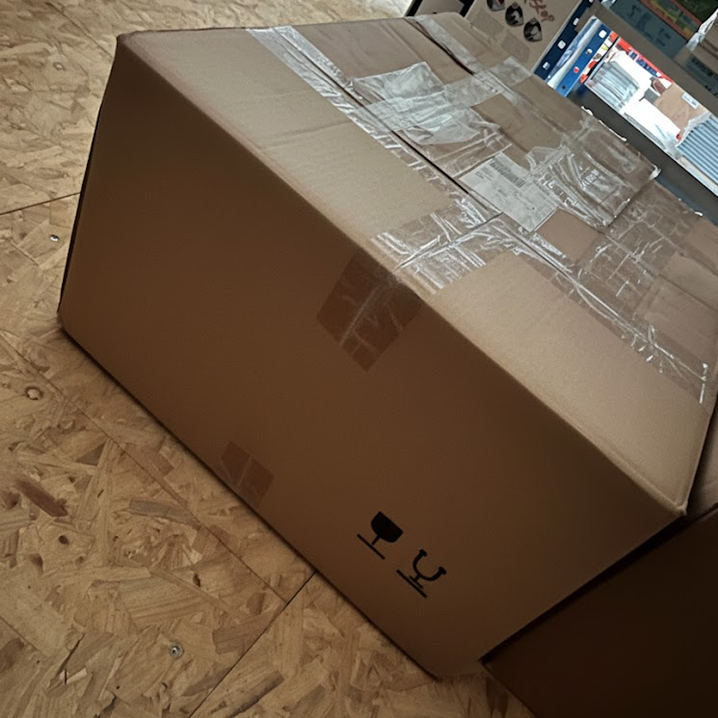 Présentation du colisage reçu pour le produit Barquette PET 250g + Bulle - 142x94xH52mm