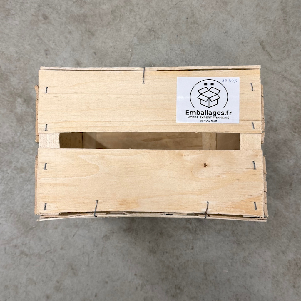 Démonstration de l'utilisation du produit Plateau Bois 40x30 C165 H190 dans la vie de tout les jours