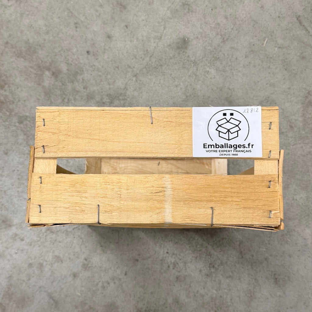 Démonstration de l'utilisation du produit Plateau Bois 40x30 C90 H135 dans la vie de tout les jours