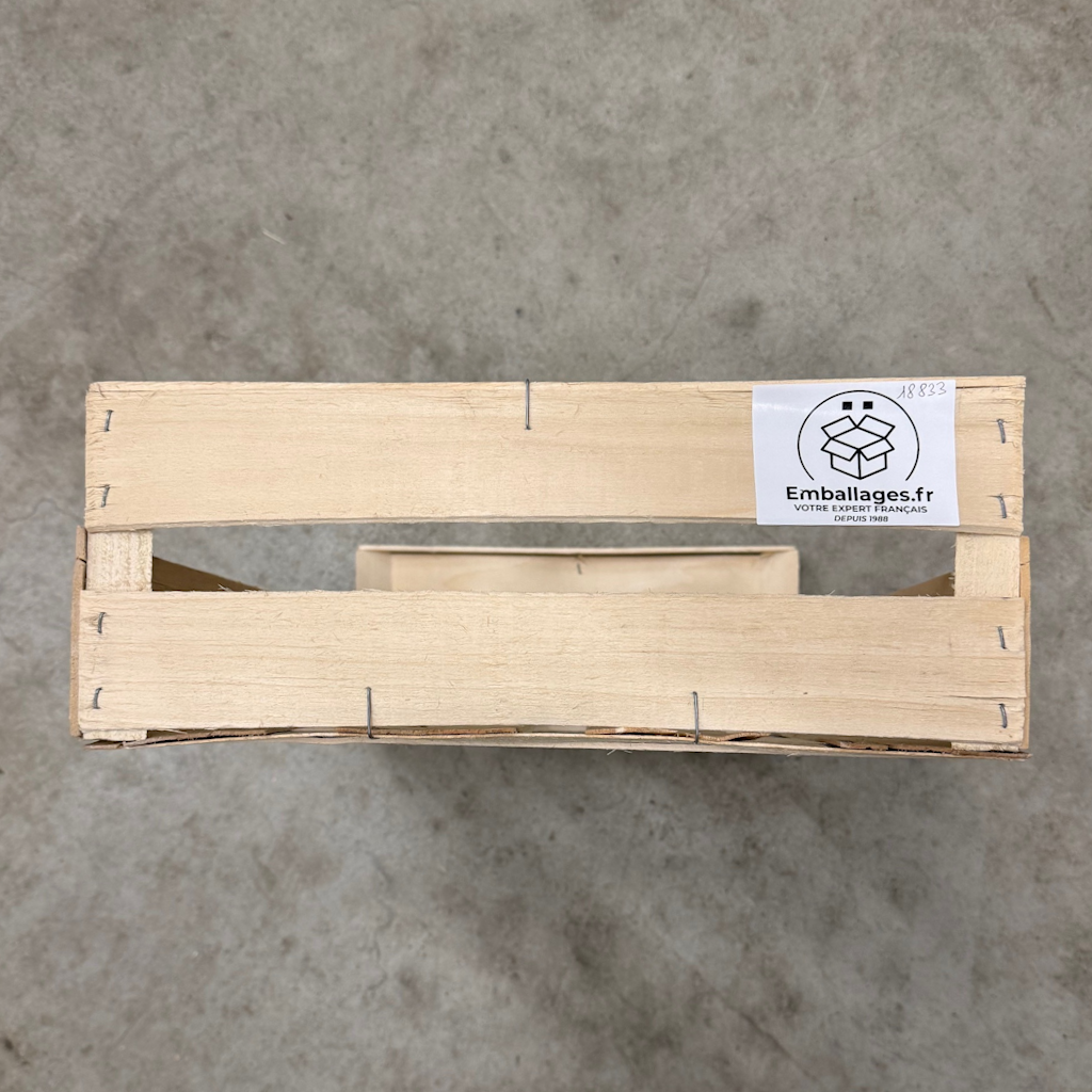 Démonstration de l'utilisation du produit Plateau Bois 60x40 C90 H145 dans la vie de tout les jours