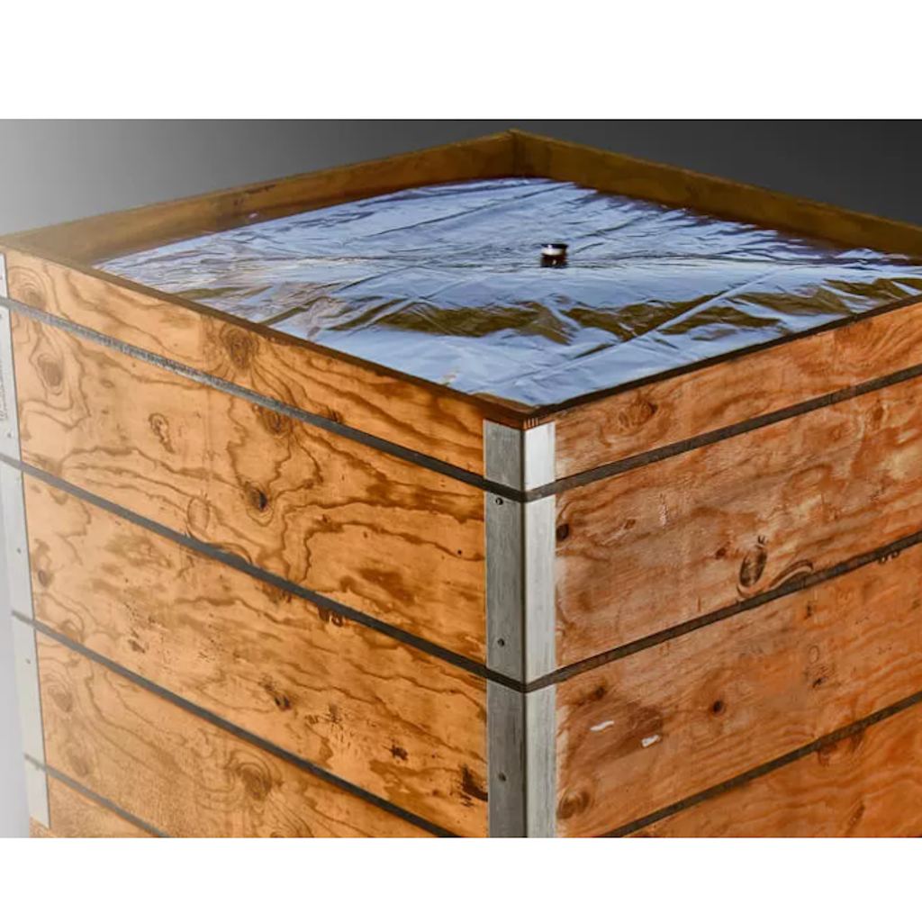 Démonstration de l'utilisation du produit Poches Métal 1000L / 1 robinet centre sur fond neutre