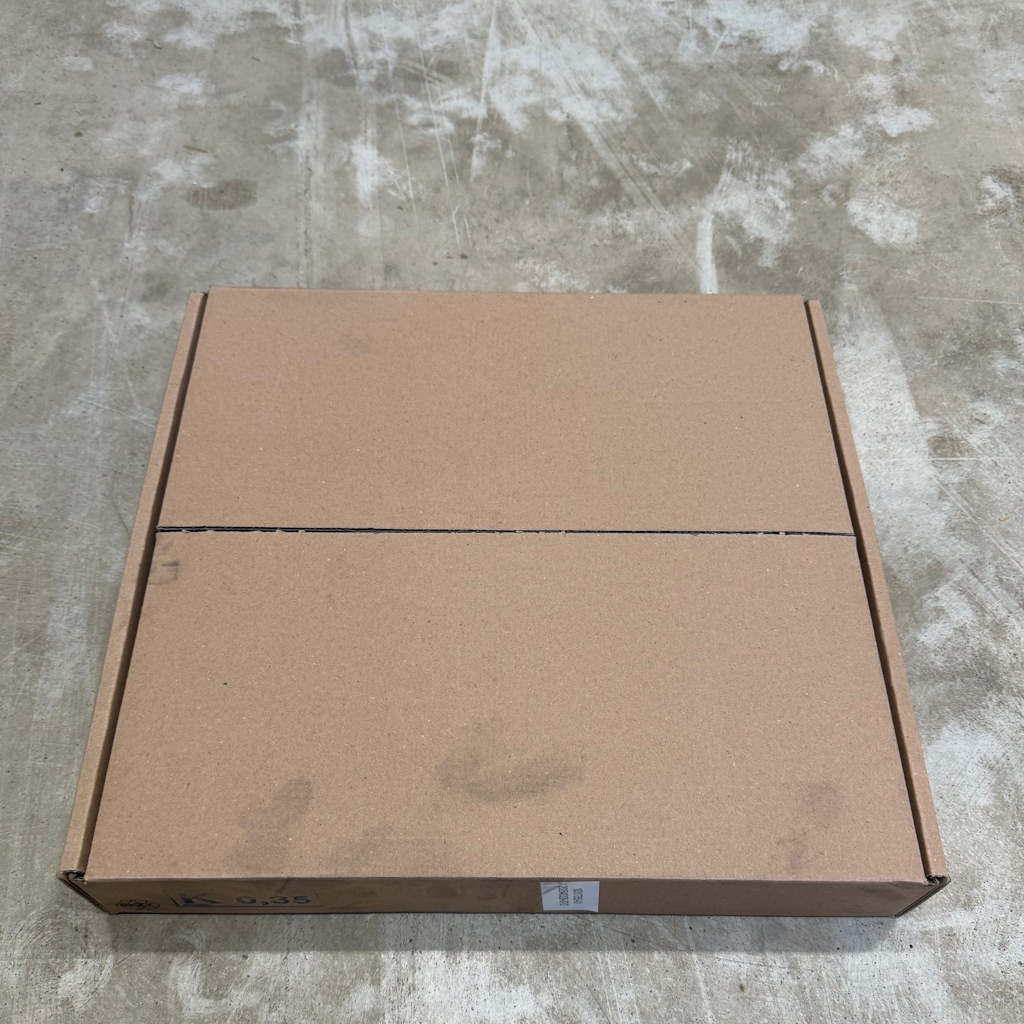 Présentation du colisage reçu pour le produit Feuillard d'agrafage 5x0.35mm cuivré - Carton de 3 cassettes