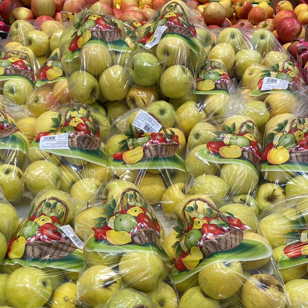 Démonstration de l'utilisation du produit Sac Type wicket 2kg - Impression quadri dans la vie de tout les jours