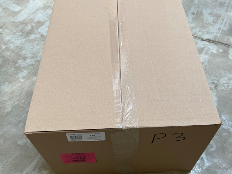 Présentation du colisage reçu pour le produit Barquette Carton Vert/Blanc 500g - Sans Impression