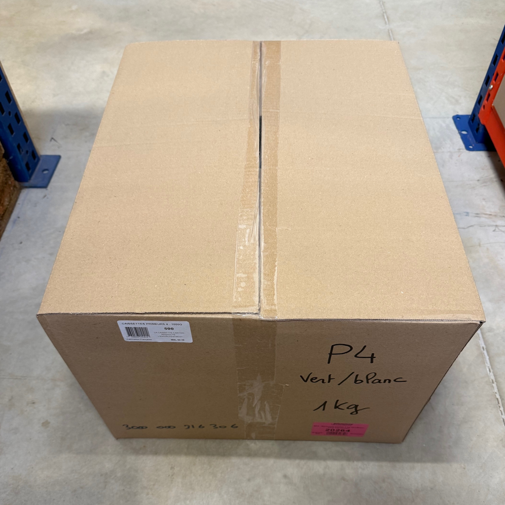 Présentation du colisage reçu pour le produit Barquette Carton Vert/Blanc 1kg - Sans Impression