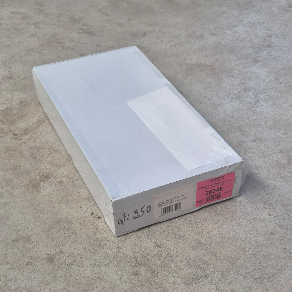 Carton de 250 sacs papier SOS kraft blanc emballé sous film plastique transparent avec étiquette de prix
