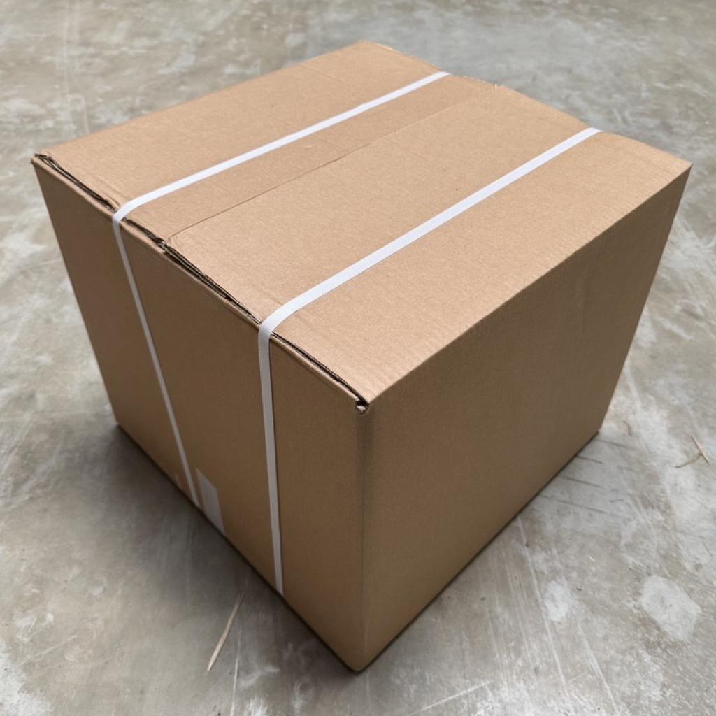 Présentation du colisage reçu pour le produit Feuillard 12x0.65 Blanc Auto Diam. 200 mm