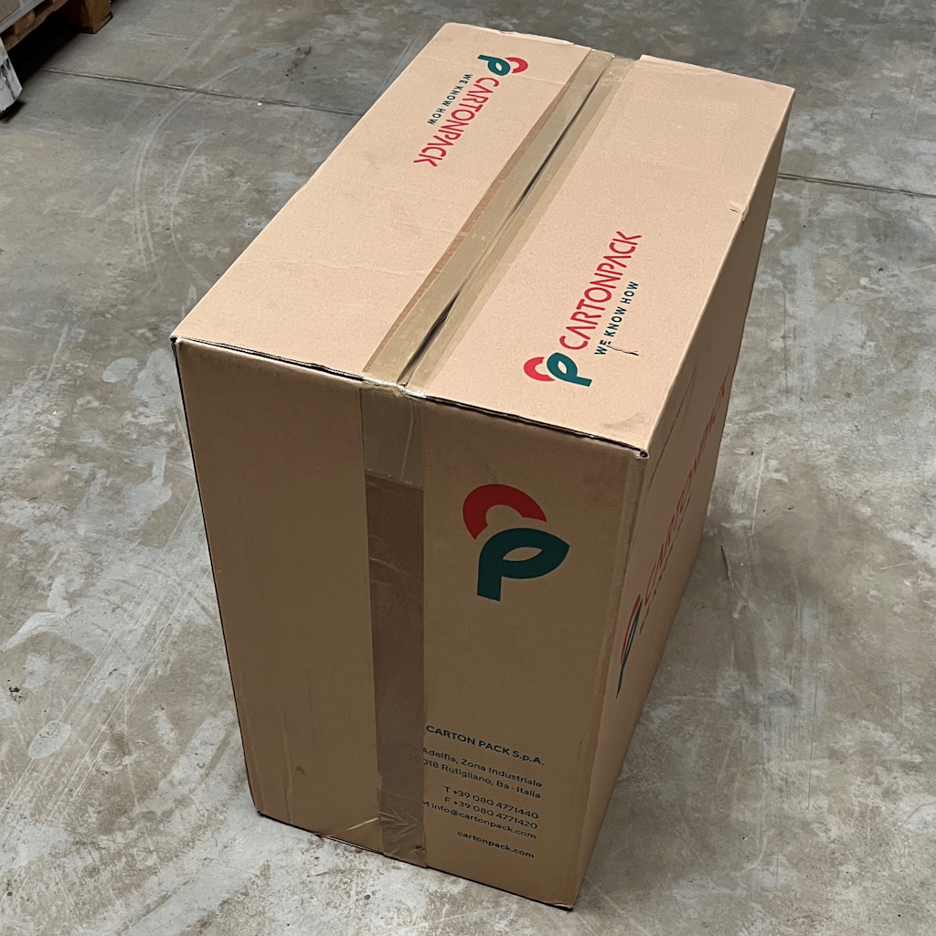 Présentation du colisage reçu pour le produit Couvercle pour Barquette plastique RPET 250g 146x97xH35mm